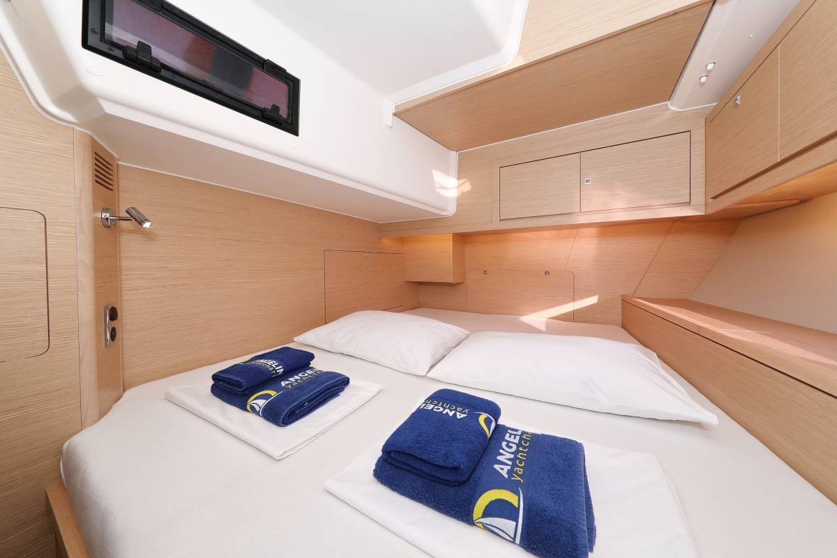 Dufour 470, Flipper | Yacht Charter Croatia