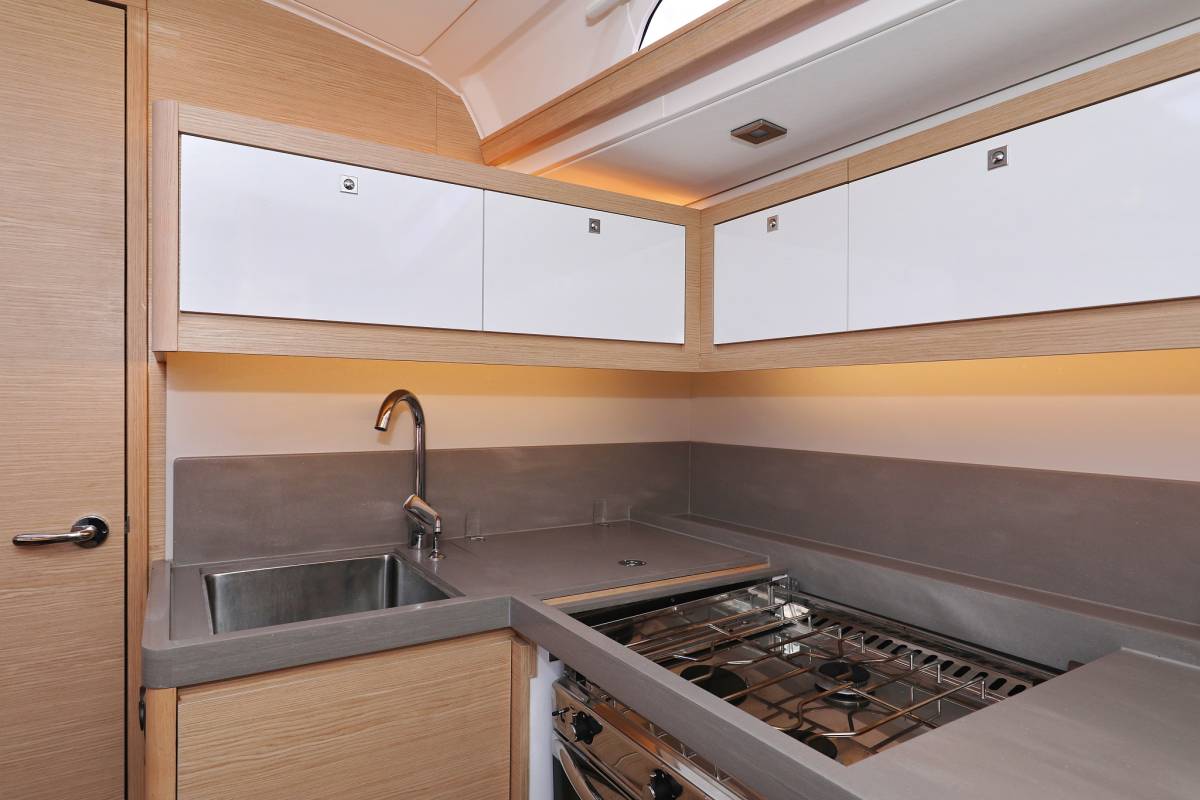 Dufour 470, Flipper | Yacht Charter Croatia