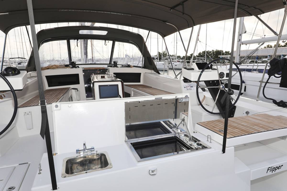 Dufour 470, Flipper | Yacht Charter Croatia