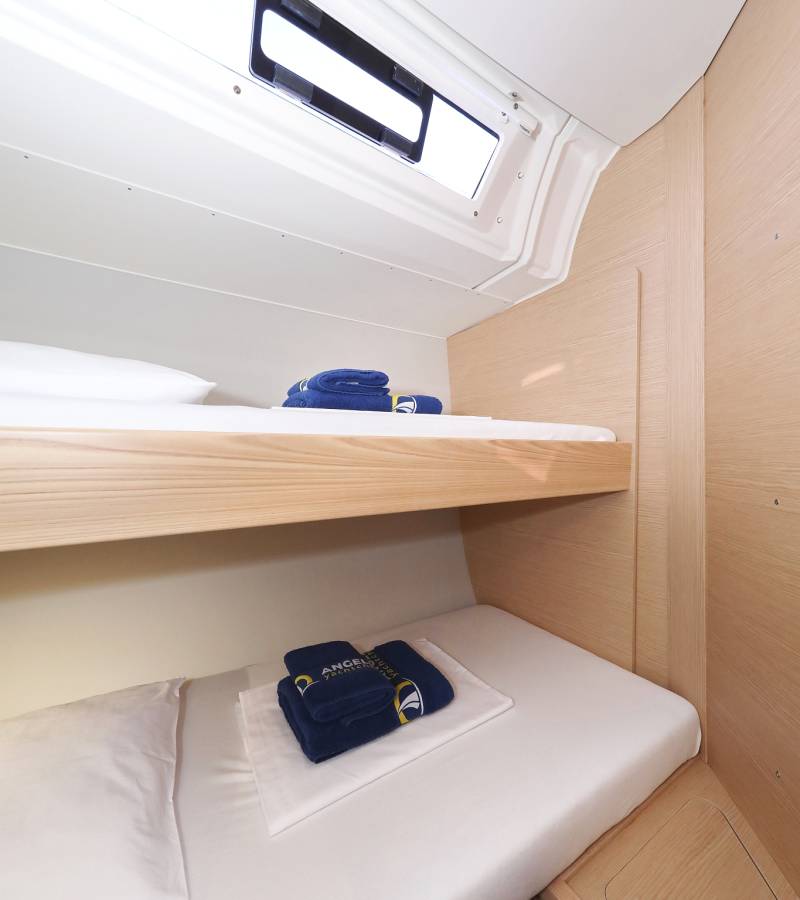 Dufour 470, Luna | Noleggio di Yacht Croazia
