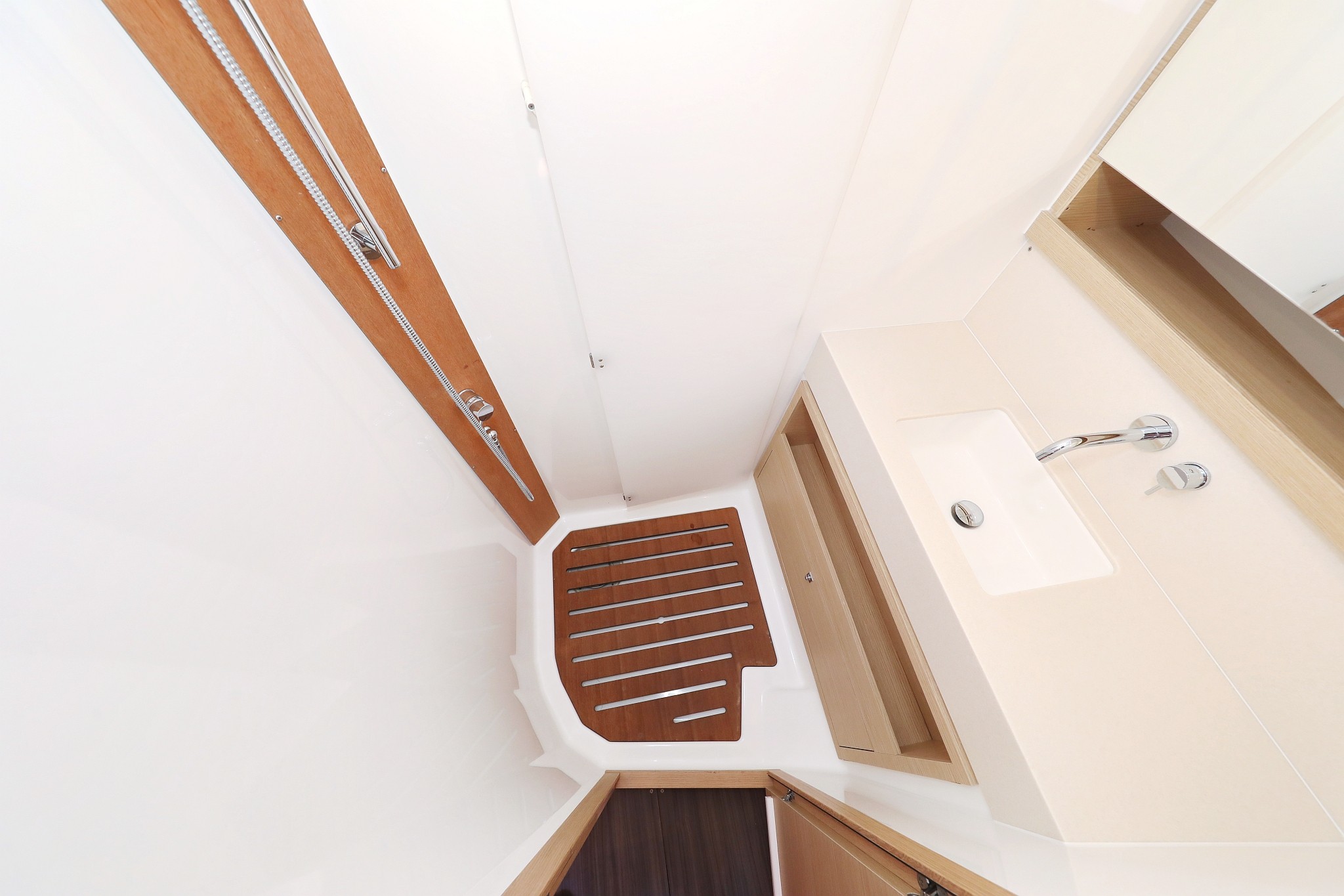 Dufour 470, Luna | Yacht Charter Croatia