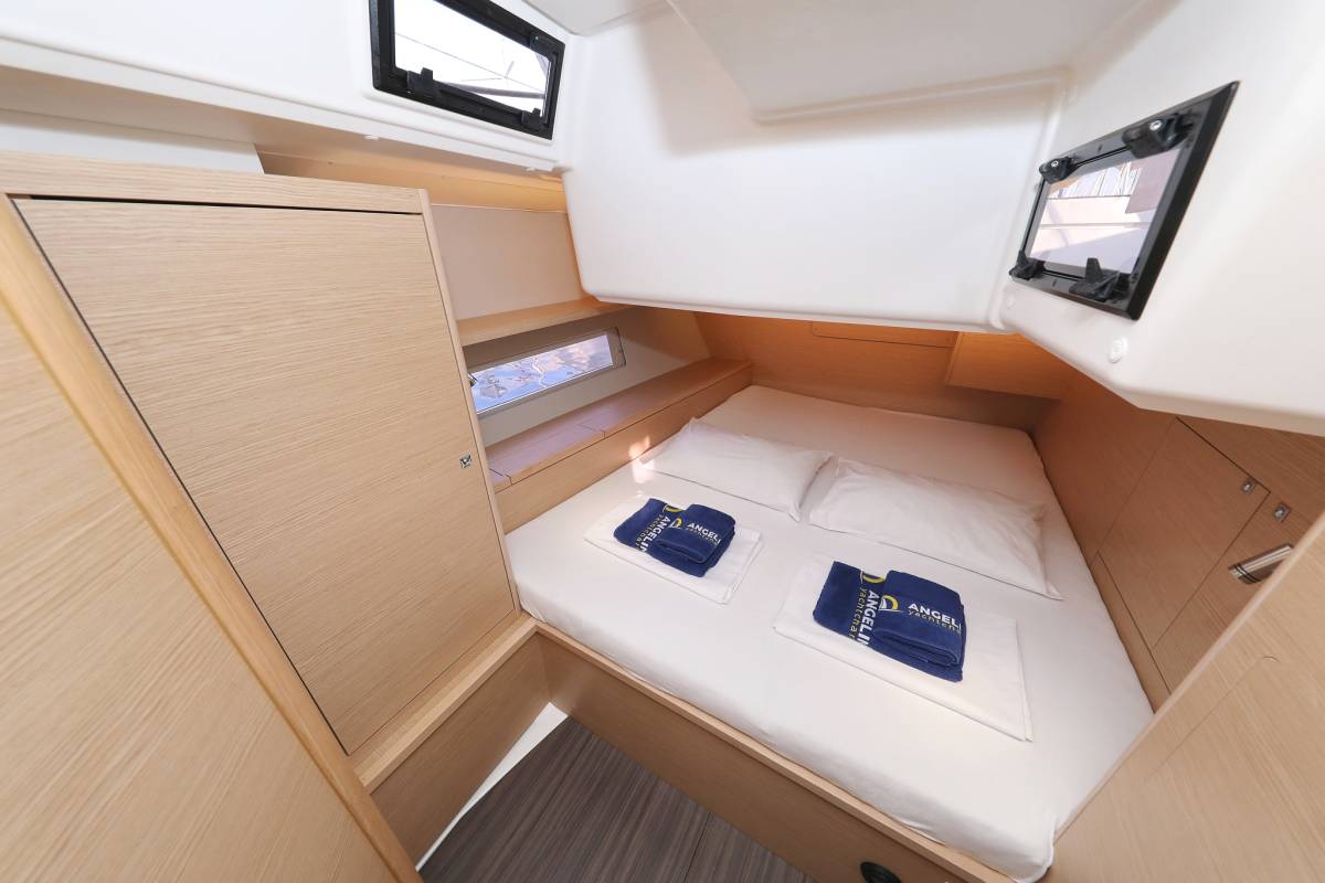 Dufour 470, Odyssey | Yacht Charter Croatia
