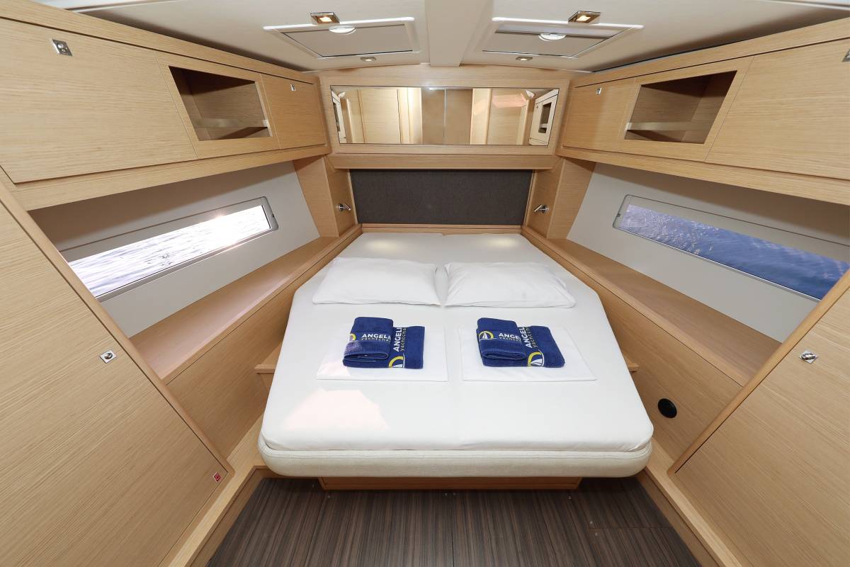 Dufour 470, Odyssey | Yacht Charter Croatia