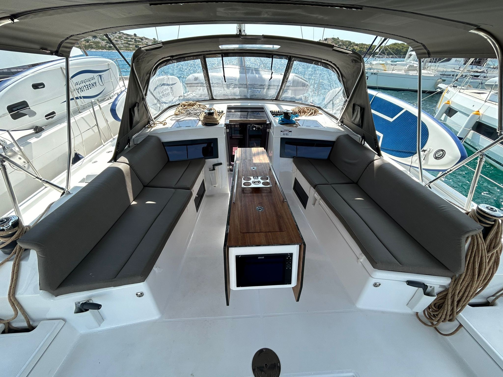 Dufour 470, Shore Thing | Yacht Charter Croatia