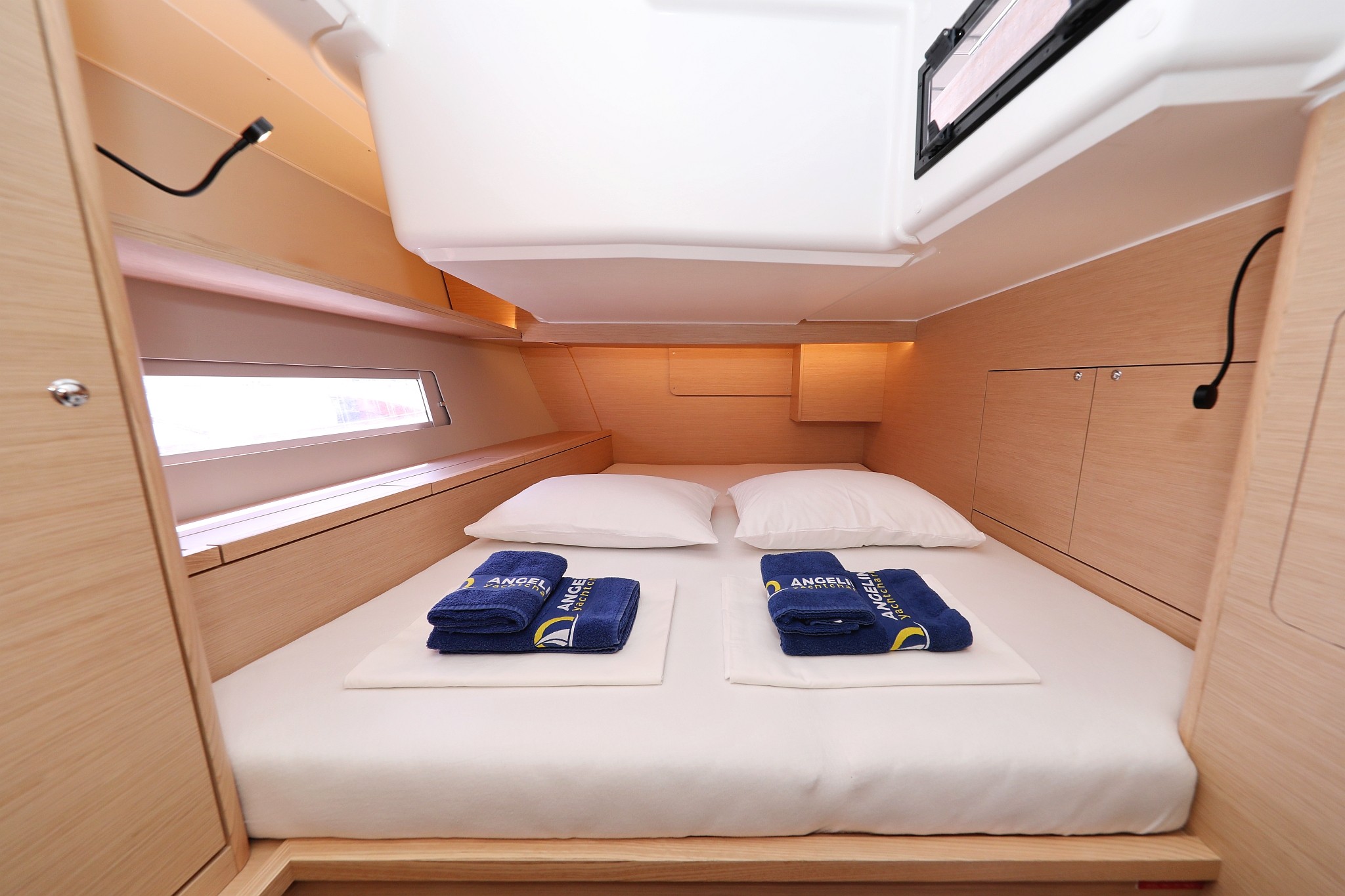 Dufour 470, Shore Thing | Yacht Charter Croatia