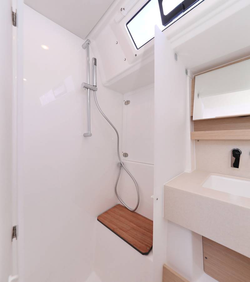 Dufour 470, Nausea | Yacht Charter Croatia
