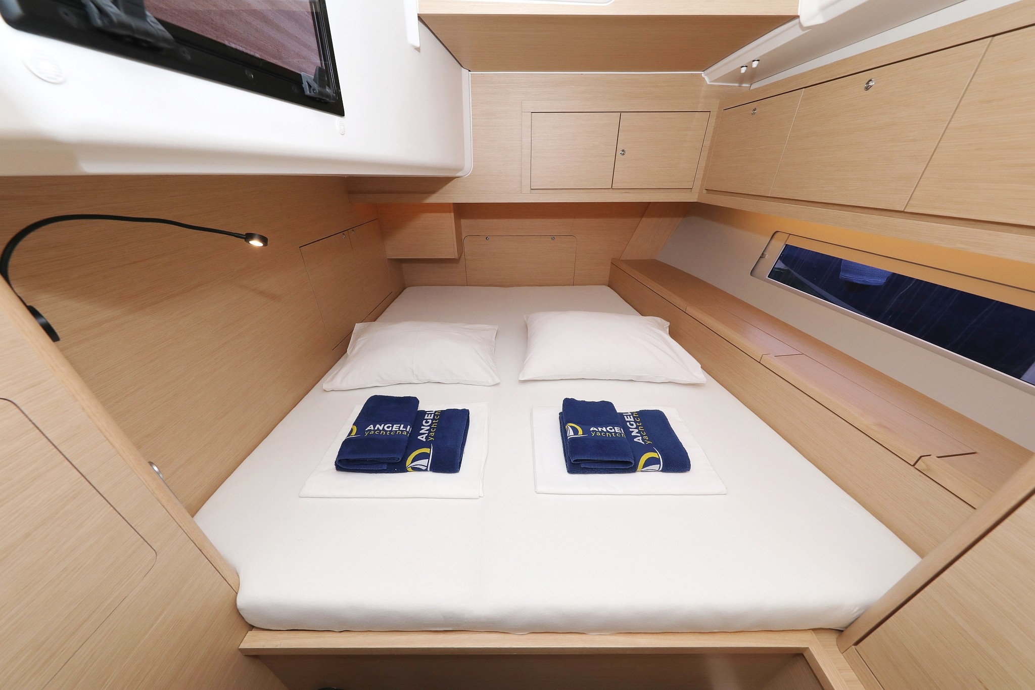 Dufour 470, Blue moon | Yacht Charter Croatia