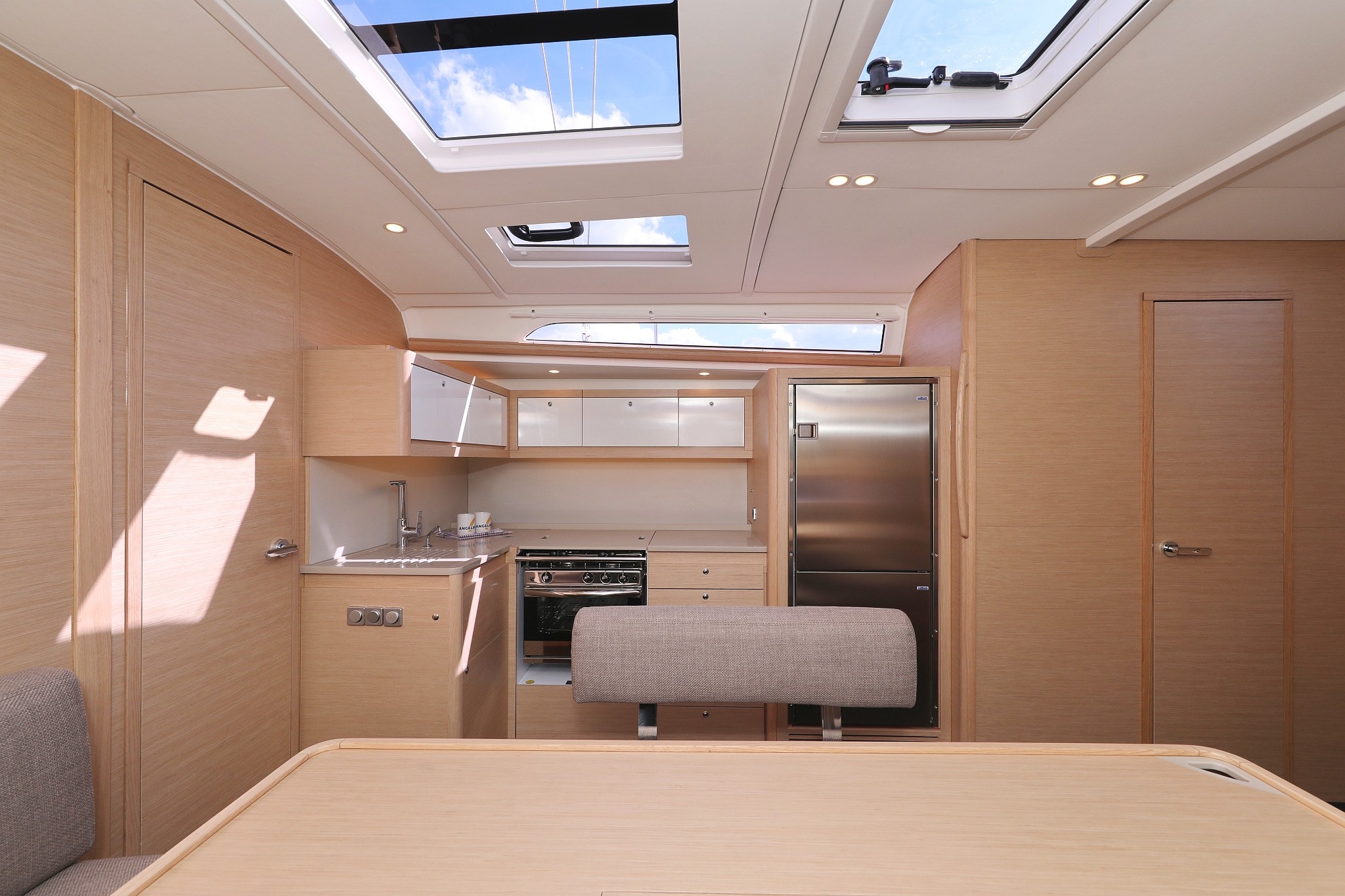 Dufour 470, Dance | Yacht Charter Croatia