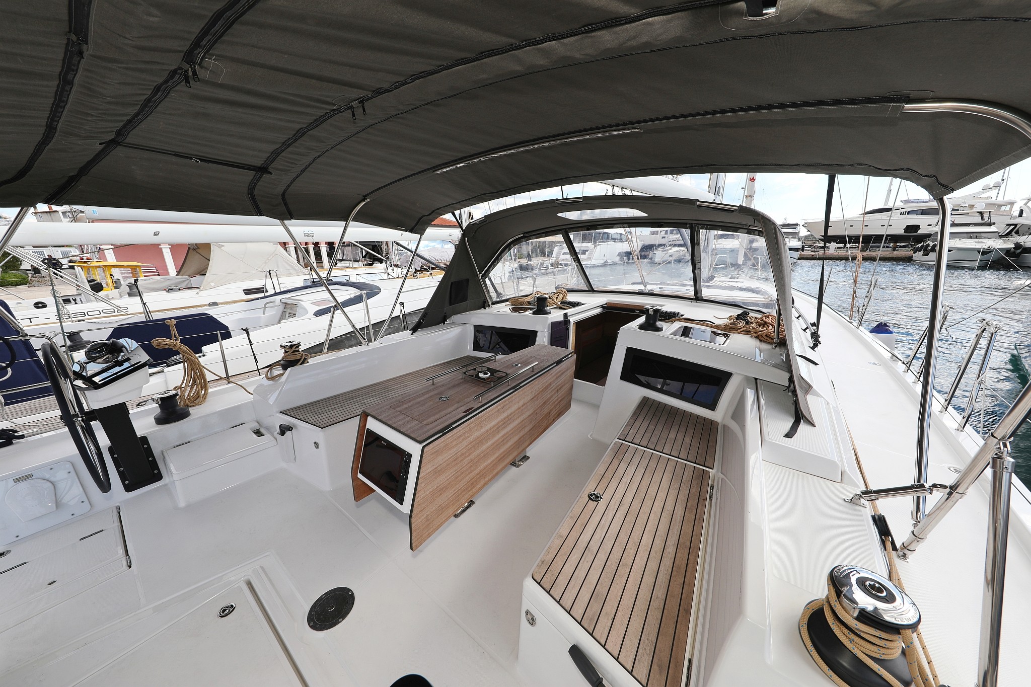 Dufour 470, Bonaca | Yacht Charter Croatia