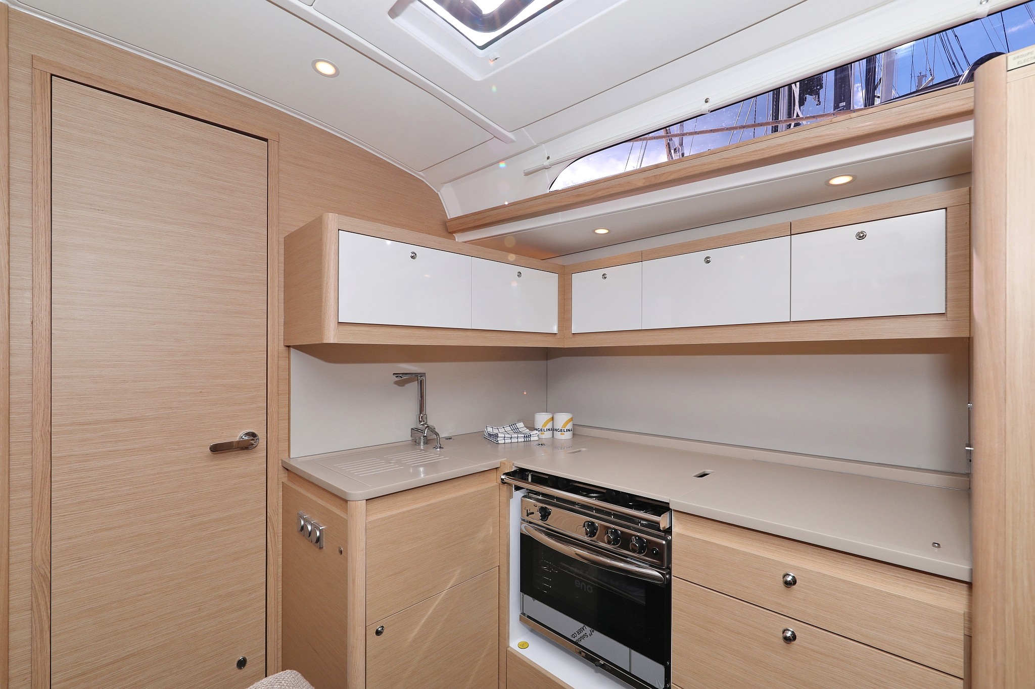 Dufour 470, Bonaca | Yacht Charter Croatia