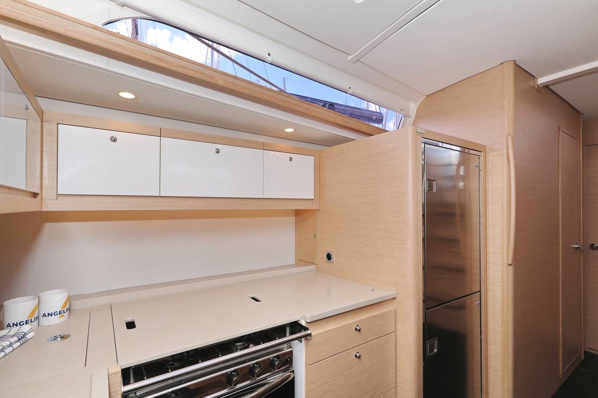 Dufour 470, Bonaca | Yacht Charter Croatia