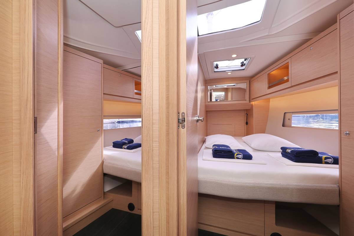 Dufour 470, Bonaca | Yacht Charter Croatia