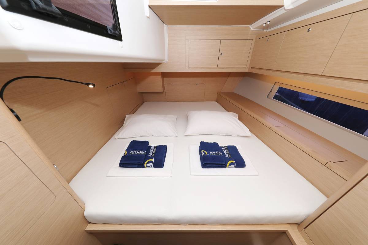 Dufour 470, Bonaca | Yacht Charter Croatia