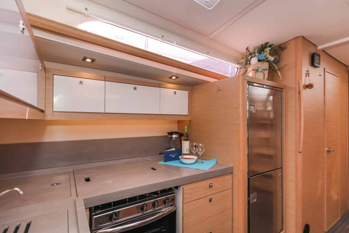 Dufour 470, Bellatrix | Noleggio di Yacht Croazia