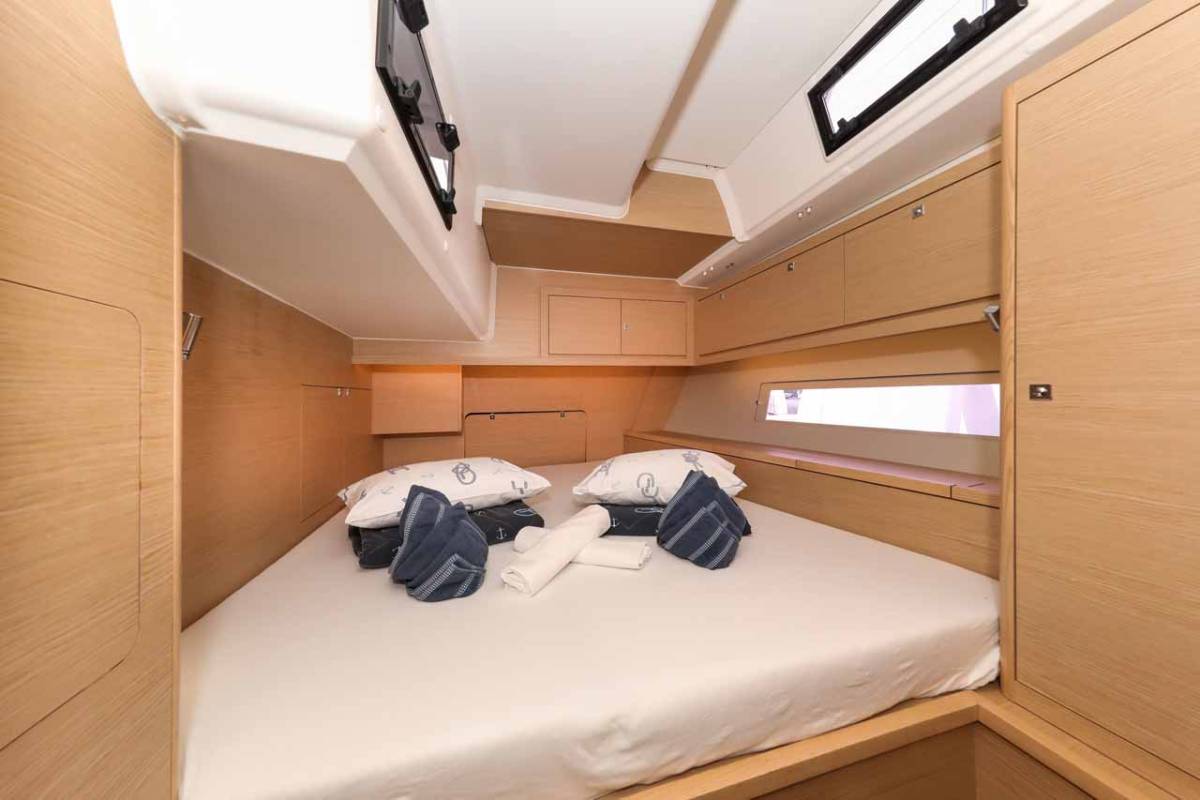 Dufour 470, Bellatrix | Noleggio di Yacht Croazia