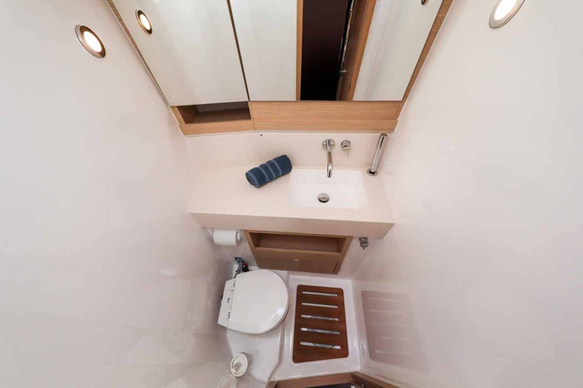 Dufour 470, Bellatrix | Noleggio di Yacht Croazia