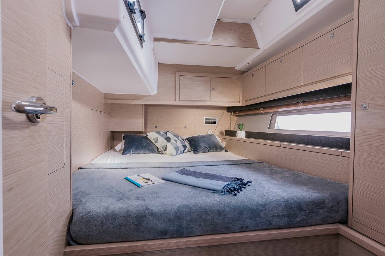 Dufour 470, She | Yacht Charter Croatia