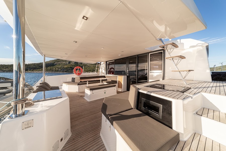 Dufour 48 Catamaran, Uno | Yacht Charter Croatia