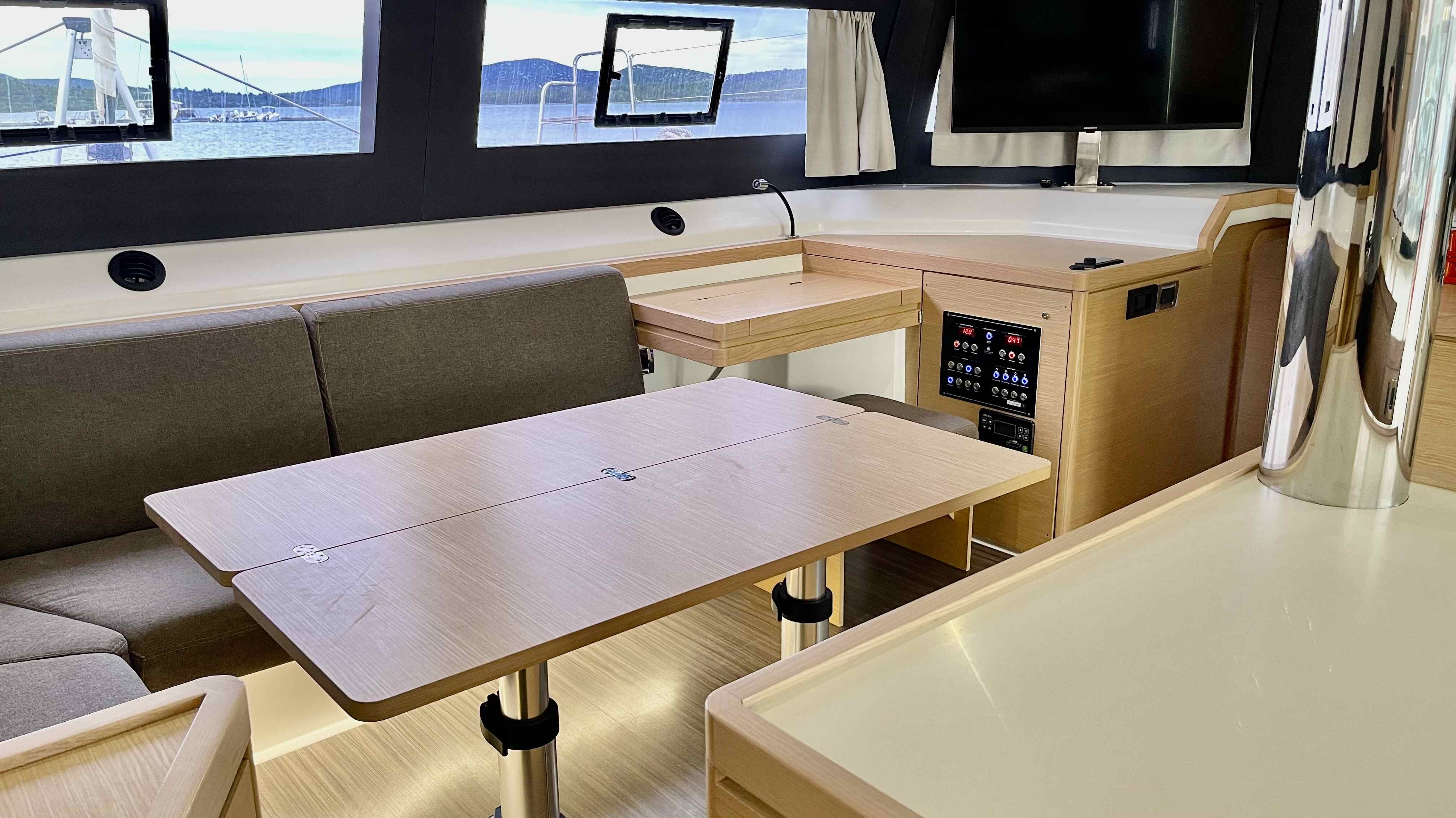 Dufour 48 Catamaran, Nirvana | Yachtcharter Kroatien