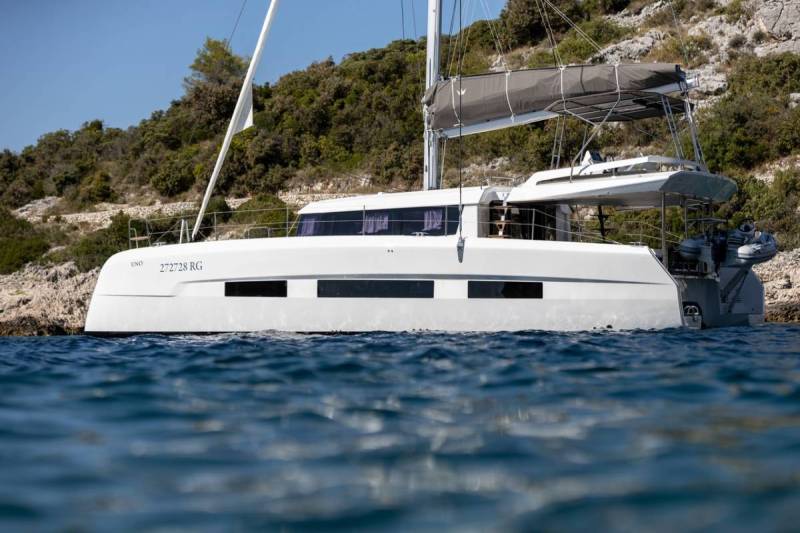 Dufour 48 Catamaran Uma | Yacht Charter Croatia