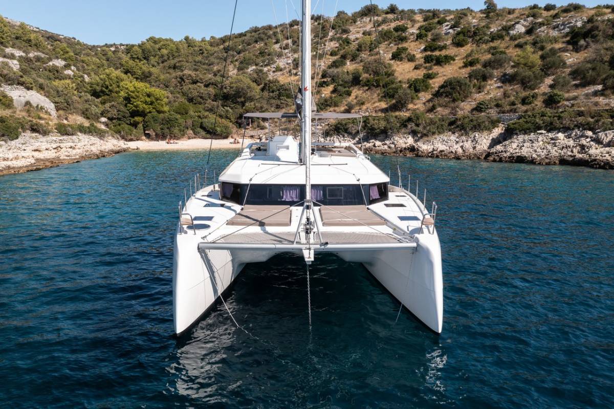 Dufour 48 Catamaran, Uma | Yacht Charter Croatia