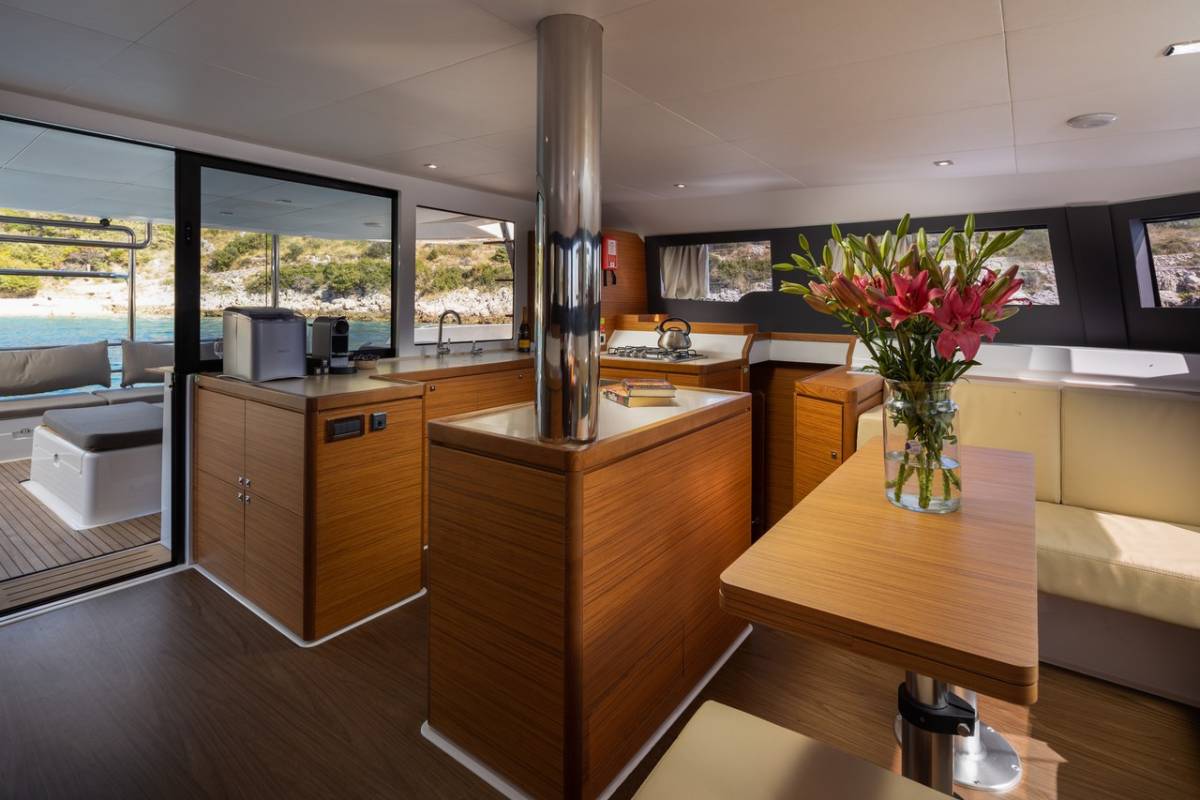 Dufour 48 Catamaran, Uma | Yacht Charter Croatia