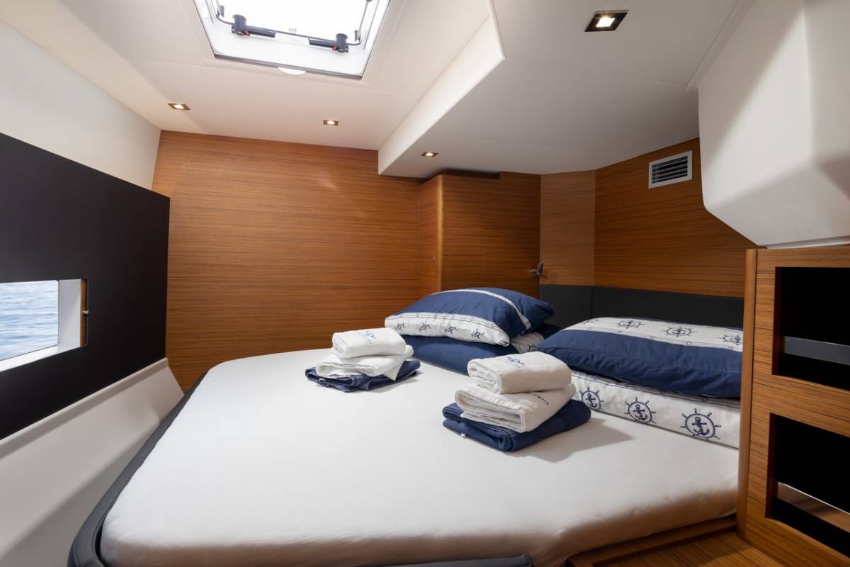 Dufour 48 Catamaran, Uma | Yacht Charter Croatia