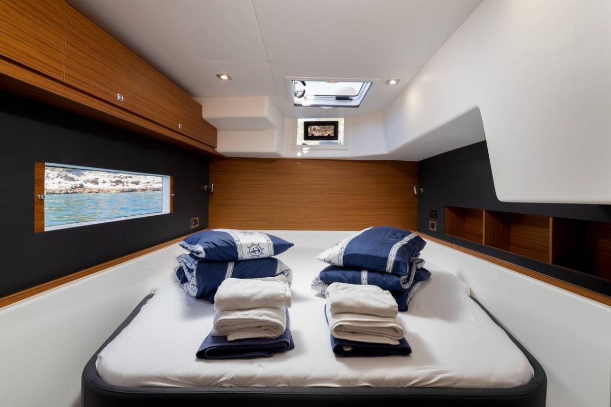 Dufour 48 Catamaran, Uma | Yacht Charter Croatia