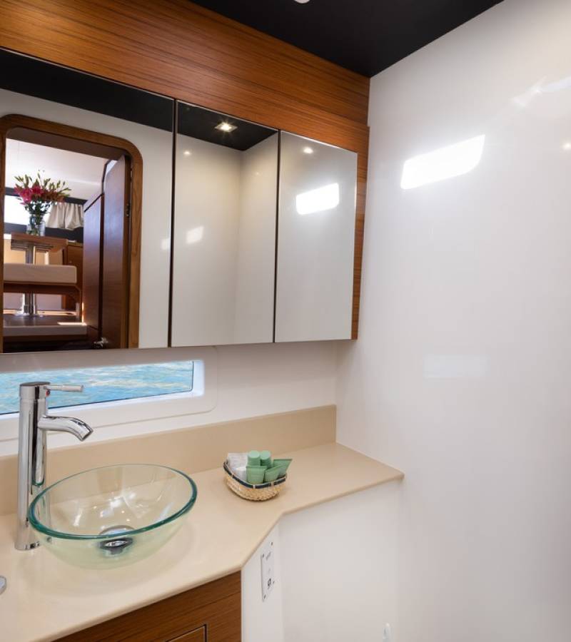 Dufour 48 Catamaran, Uma | Yacht Charter Croatia