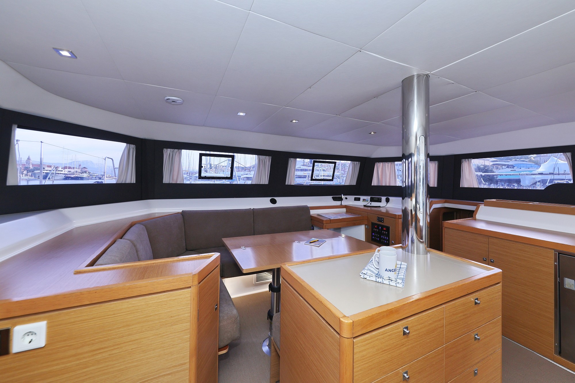 Dufour 48 Catamaran, Be Mine | Yacht Charter Croatia