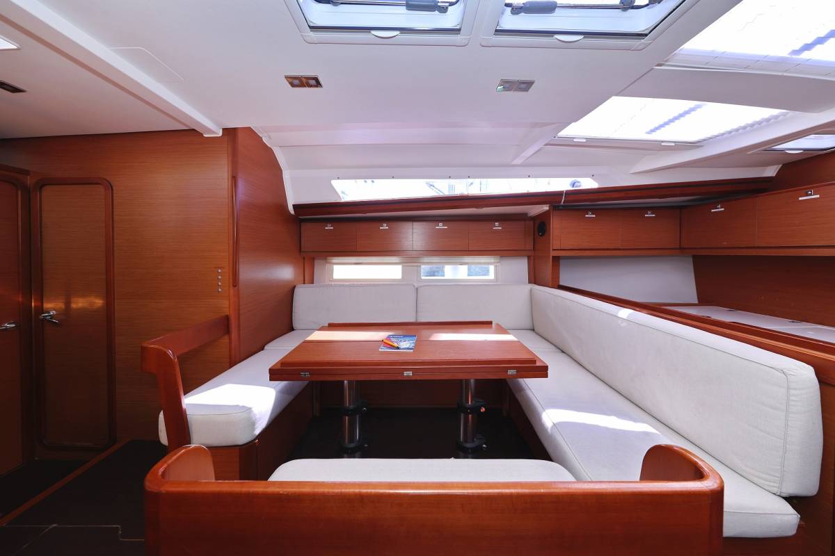 Dufour 520 GL, Lateja | Yacht Charter Croatia