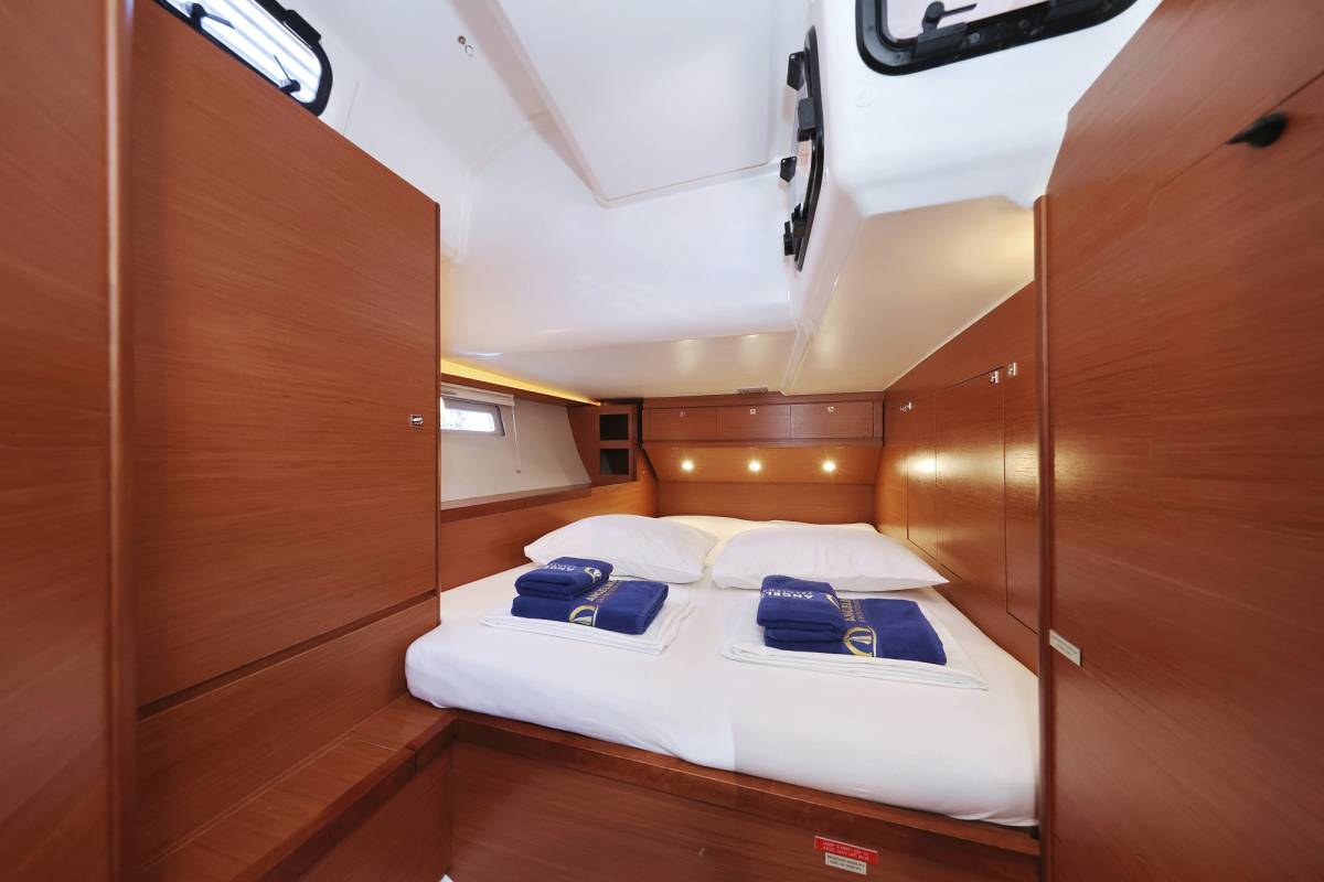 Dufour 520 GL, Lateja | Yacht Charter Croatia
