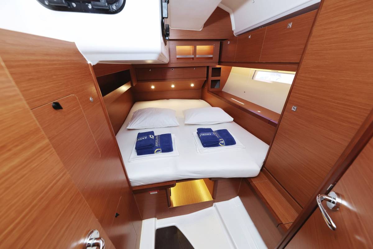 Dufour 520 GL, Lateja | Yacht Charter Croatia
