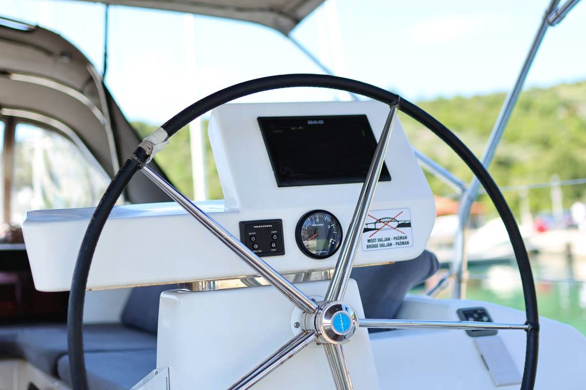 Dufour 520 GL, Lateja | Yacht Charter Croatia