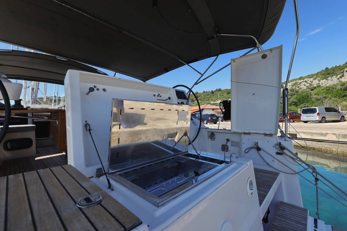 Dufour 520 GL, Lateja | Yacht Charter Croatia