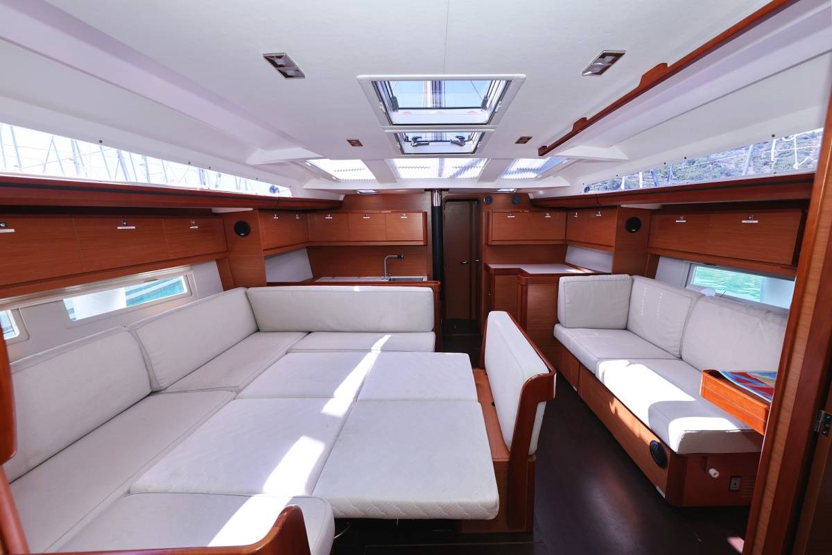 Dufour 520 GL, Lateja | Yacht Charter Croatia