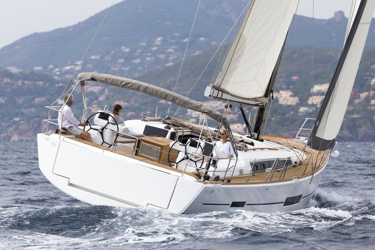 Dufour 520 GL, Notus | Yacht Charter Croatia