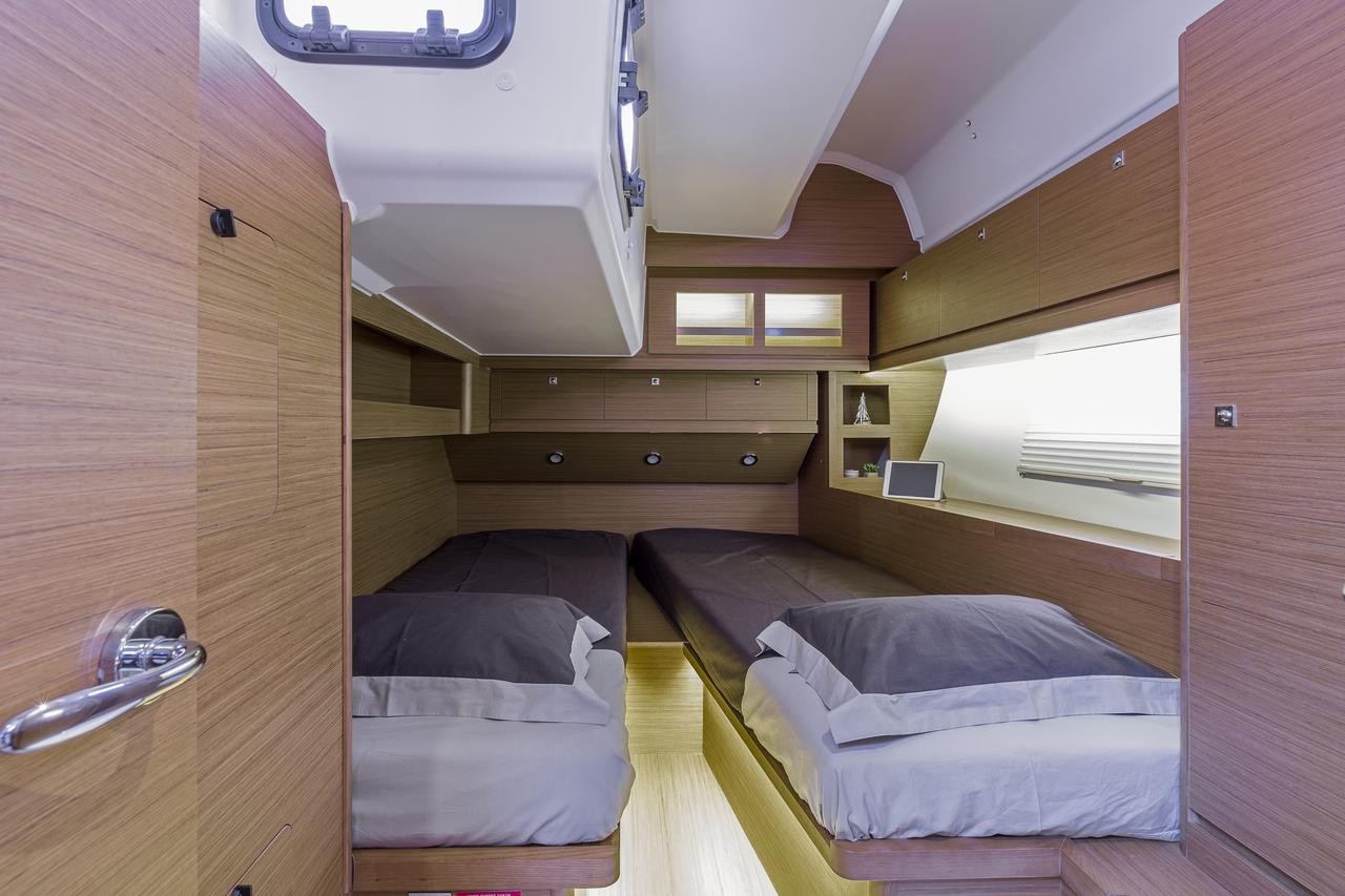 Dufour 520 GL, Notus | Yacht Charter Croatia