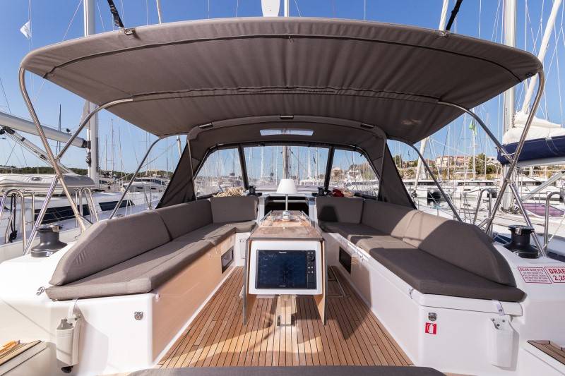 Dufour 530, Vita | Yacht Charter Croatia