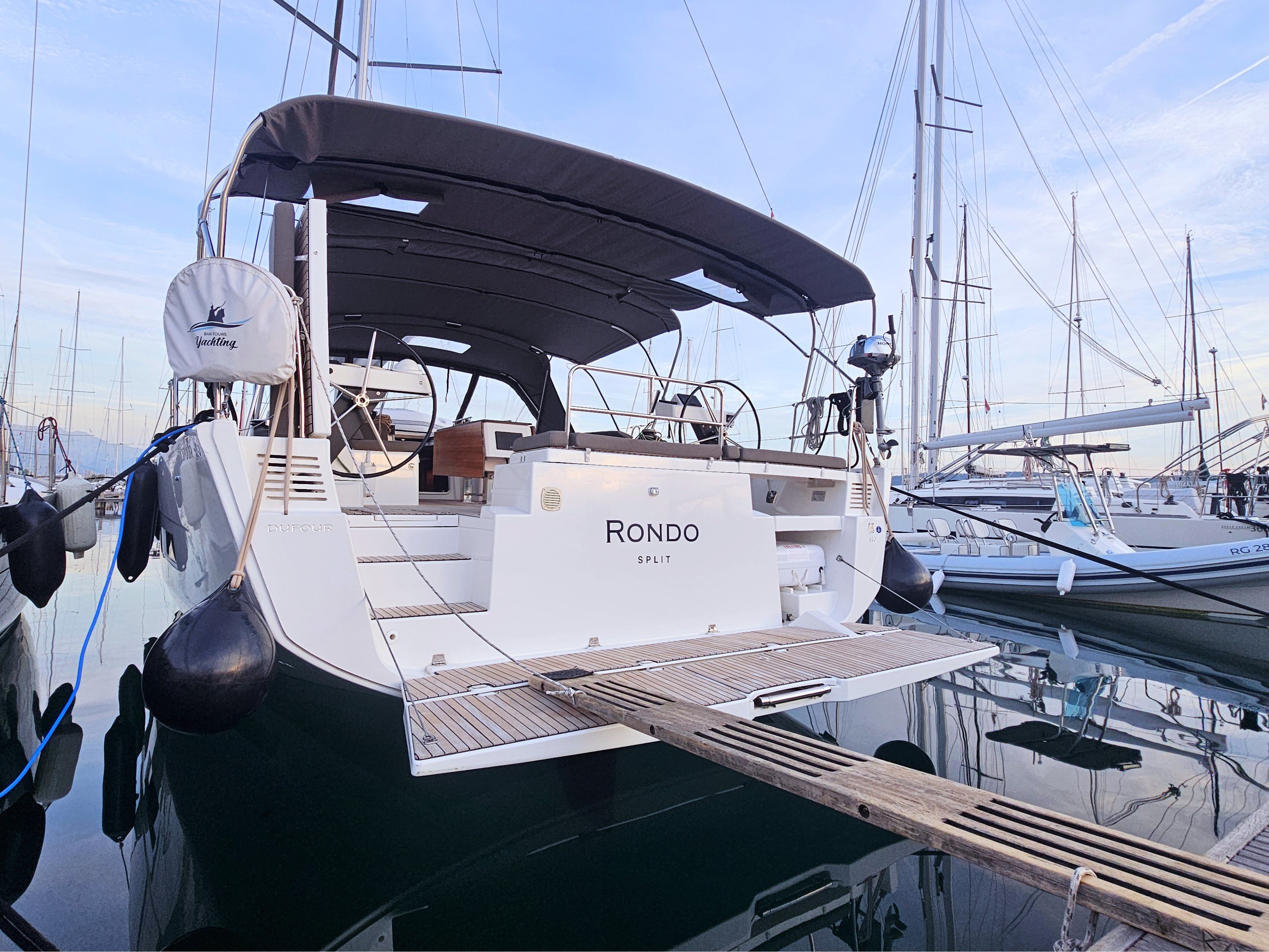 Dufour 530, Rondo | Yacht Charter Croatia