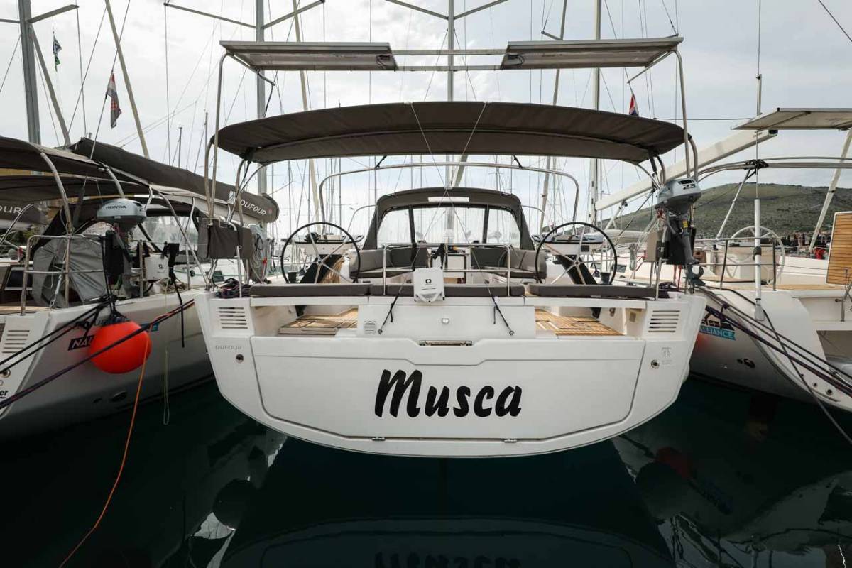 Dufour 530, Musca | Yacht Charter Croatia