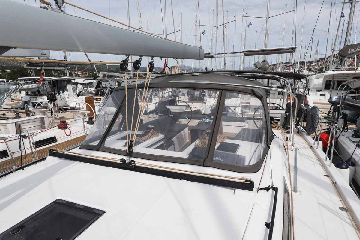 Dufour 530, Musca | Yacht Charter Croatia
