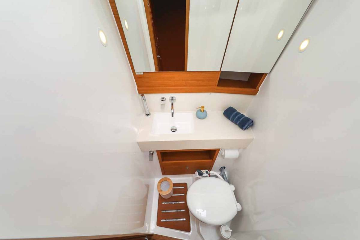 Dufour 530, Musca | Yacht Charter Croatia