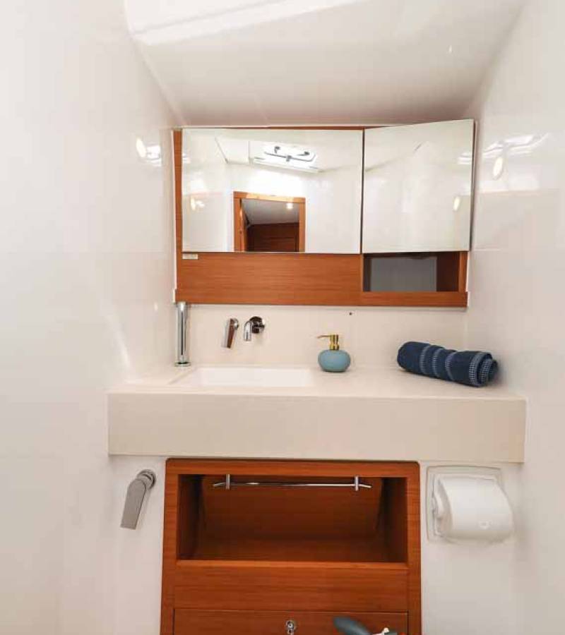 Dufour 530, Musca | Yacht Charter Croatia