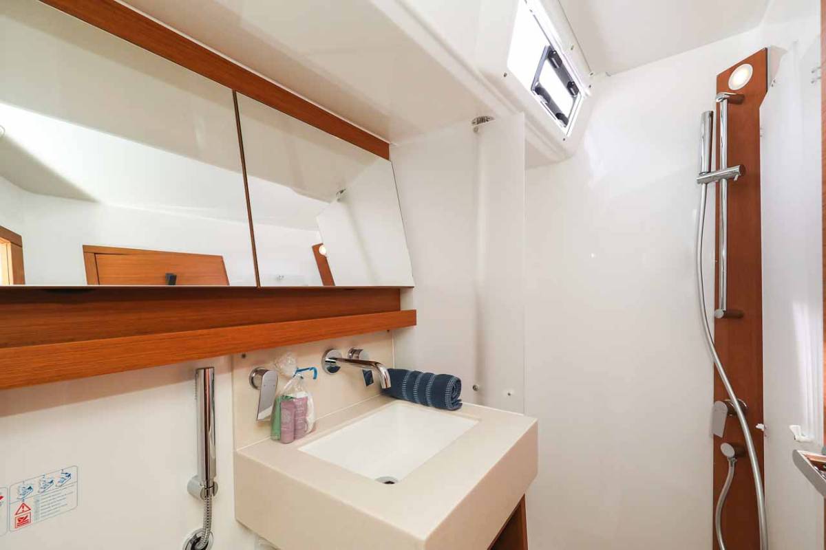 Dufour 530, Musca | Yacht Charter Croatia