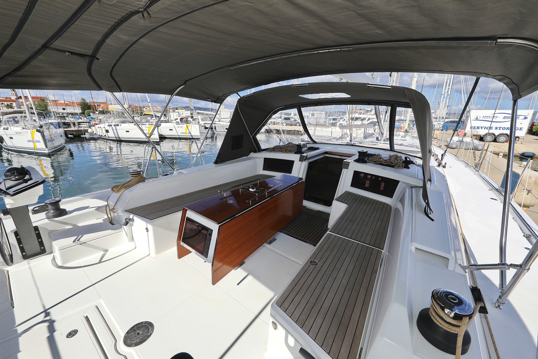 Dufour 530, Blue Therapy | Yacht Charter Croatia