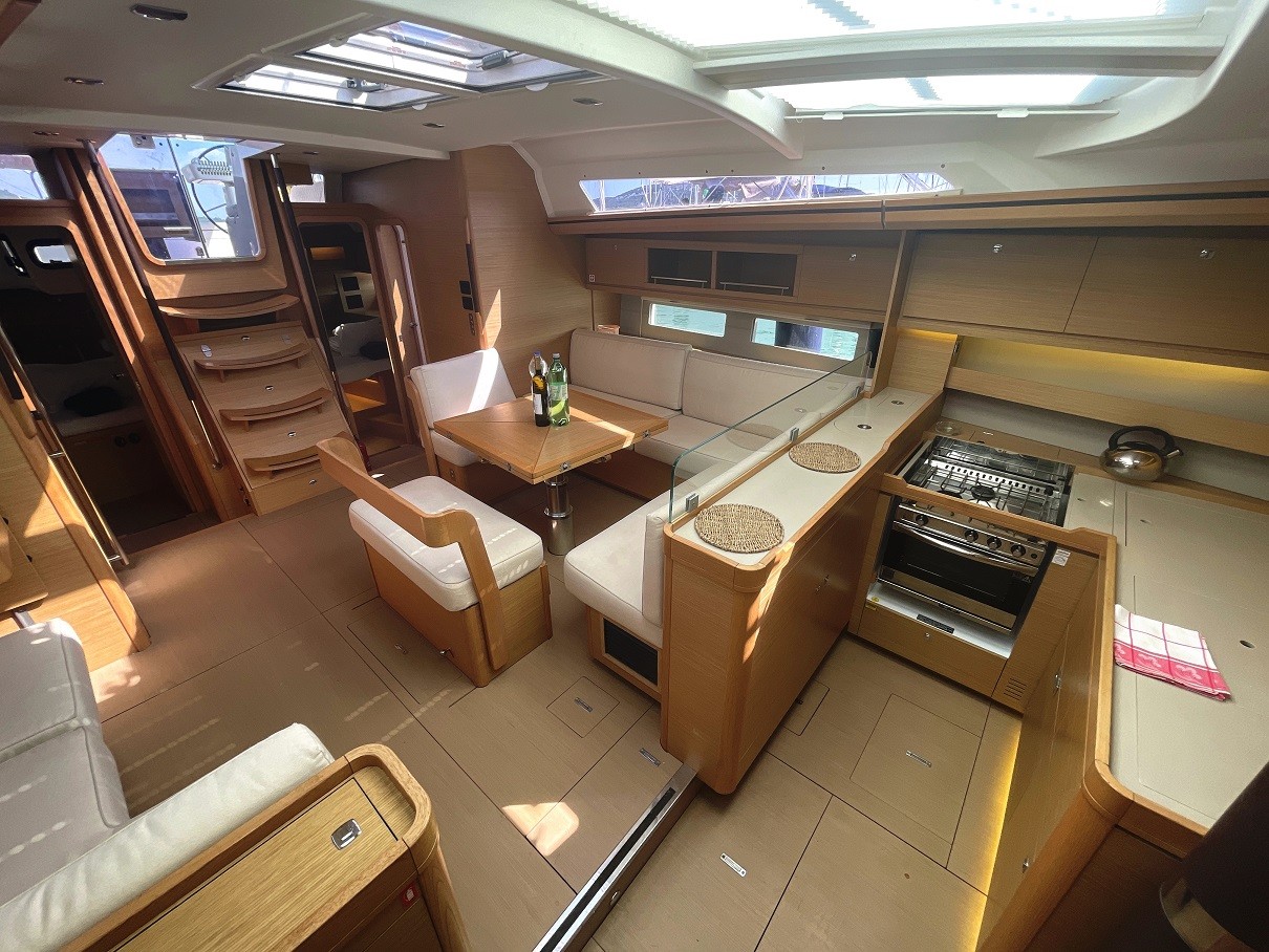 Dufour 56 Exclusive, Alpina | Yacht Charter Croatia