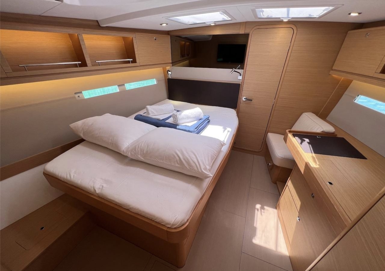 Dufour 56 Exclusive, Alpina | Yacht Charter Croatia