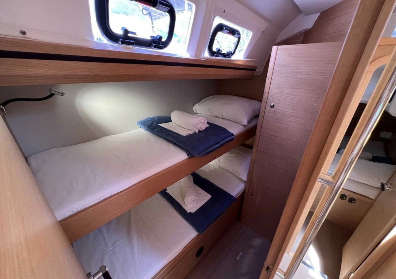 Dufour 56 Exclusive, Alpina | Yacht Charter Croatia