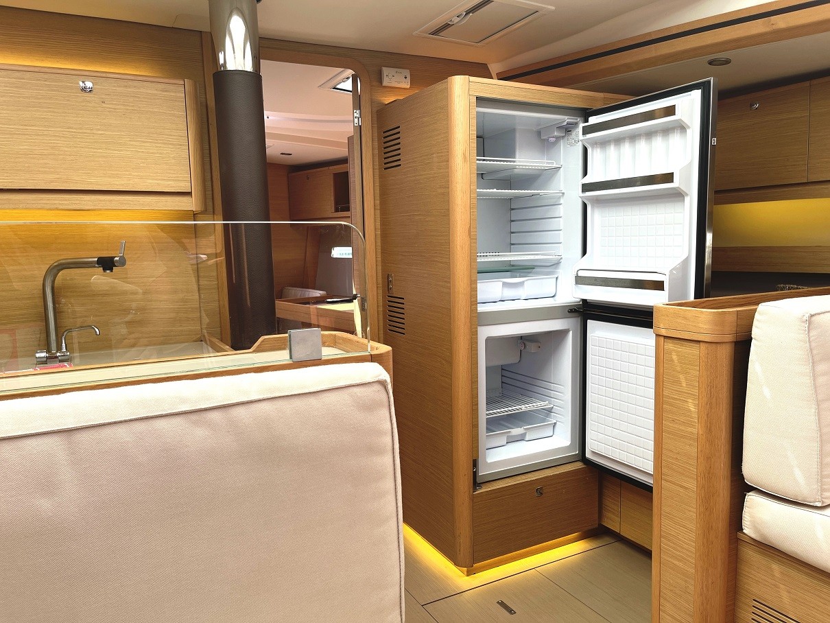 Dufour 56 Exclusive, Alpina | Yacht Charter Croatia